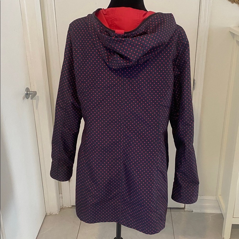 REVERSIBLE Hooded Polka Dot Print in Blue Red polka dots reverse Red size Medium - Picture 9 of 17